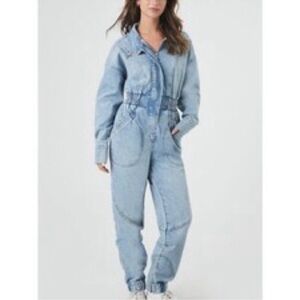 NWT! Forever 21 Women's Light Blue Denim Jumpsuit OXL